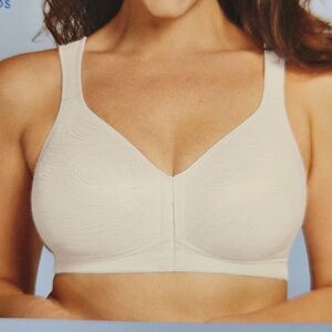 Playtex Posture Bra 42 B White Wirefree Tagless Front Closure